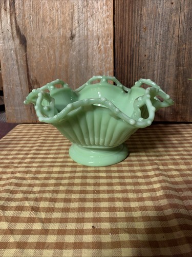 Westmoreland Jadite Green Ruffled Weave Edge Footed Pedestal Compote Candy dish - Picture 1 of 5