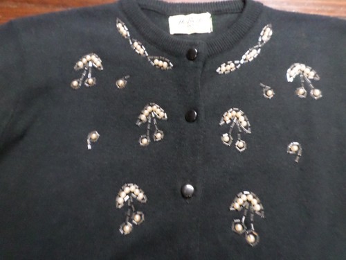 Authentic Vintage 1950's Cardigan Beaded Sweater Pin-Up Girl Fashions-Small - Picture 2 of 4