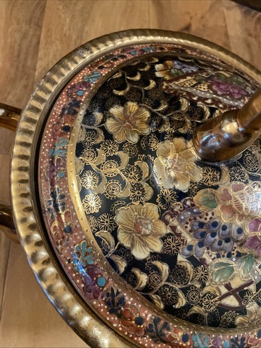 Satsuma handbemalt verziert Moriage vergoldet Geishas bedeckt Fuß Servierschale - Bild 16 von 19