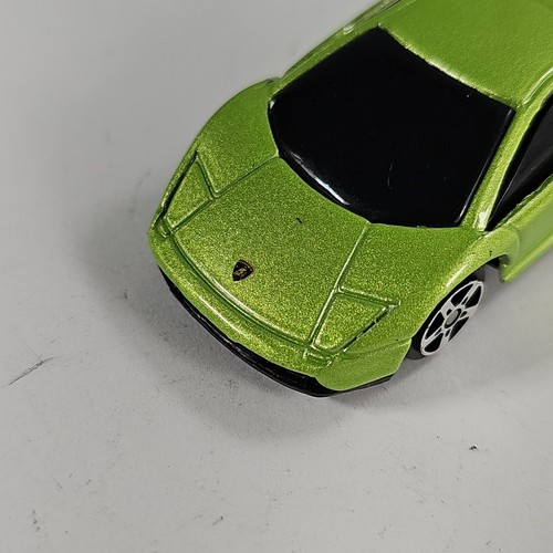 Maisto Lamborghini Murcielago verde chiaro cromato cerchi 5 razze 1:64 auto pressofusa - Foto 3 di 12