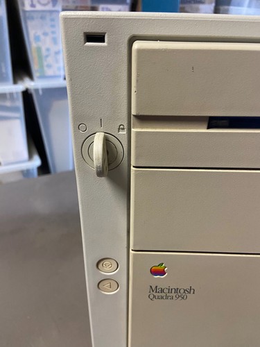 Vintage Apple Macintosh Quadra 950 20MB RAM 1 GB HDD dodatkowa karta graficzna - Zdjęcie 3 z 16