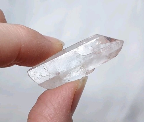 Beautiful Clear Quartz Crystal Rough Point Cleansing Healing Natural Specimen - Picture 7 of 10