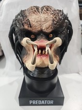 Predator Head figure W/ Mask