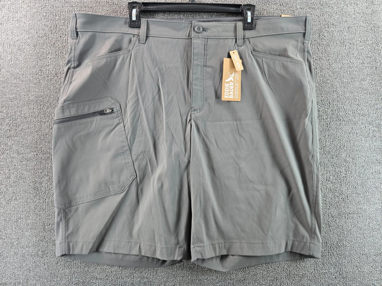 Eddie Bauer Shorts Men's 42 Gray NWT MR Rainier Classic Fit Quick Dry Hiking
