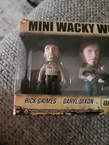 Funko Wacky Wobbler The Walking Dead 4Pc Mini Wobbler Set.. - Picture 2 of 7
