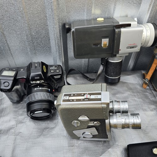 Vintage Camera Lot Of Cameras Including Various Bags an Accessories. Untested. - Picture 4 of 24