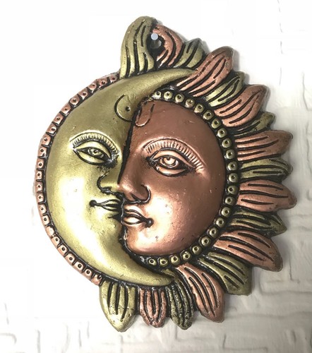 Antigua máscara de sol antigua de metal de 6"" para colgar pared jardín celestial - Imagen 5 de 5