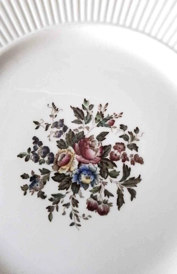 CONWAY by Wedgwood 3 PRATOS DE SOBREMESA 6 3/8" PÃO LANCHE Feito na Inglaterra Vintage - Imagem 3 de 4