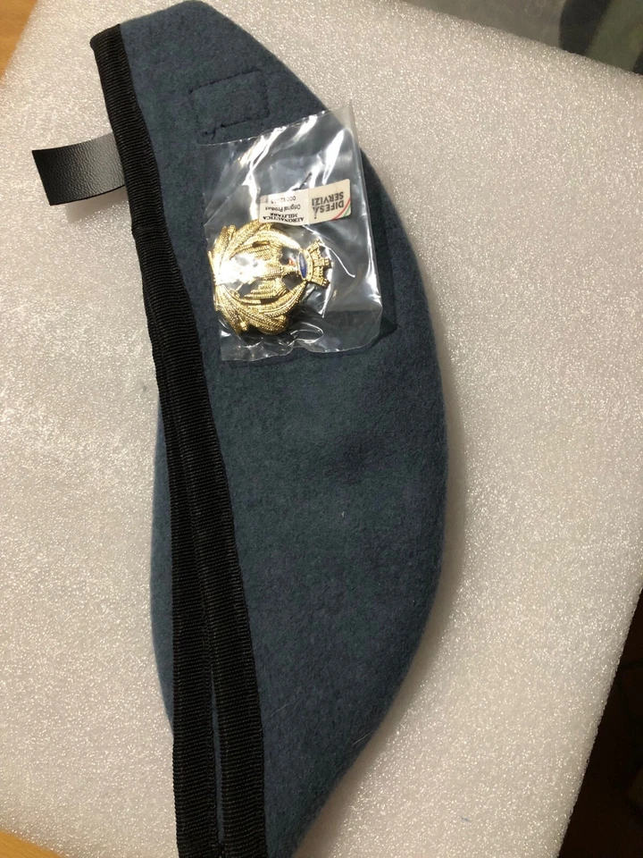 BASCO AERONAUTICA MILITARE CON FREGIO