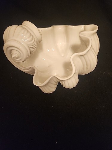 Unique Dish Unique Shell Shape Vase Planter Elegant White Fluted Scroll - Picture 2 of 5