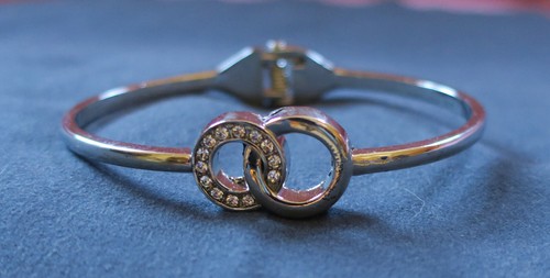 Lot of 3 Vintage Bracelets Charm Spring Opening Diamond International VERY NICE - Picture 4 of 5