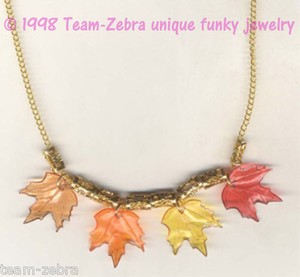 Funky-Autumn-Fall-MAPLE-LEAF-LEAVES-NECKLACE-Thanksgiving-Canada-Costume-Jewelry