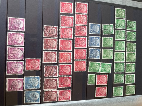 Deutschland Lagermarkenhort zwischen 1950 - 1975 im dicken Einsteckbuch gut gefüllt