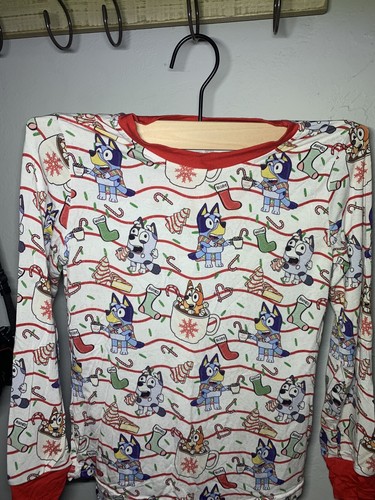 AddyZay Boutique Christmas Bluey Bamboo Pajama Set Size 5 - Picture 2 of 2