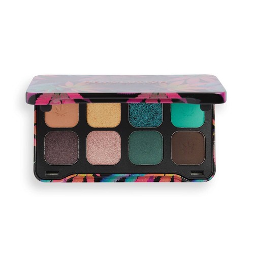 Revolution Beauty DYNAMIC CHILLED Eyeshadow Palette & Press-on False Nails Set - Picture 7 of 9