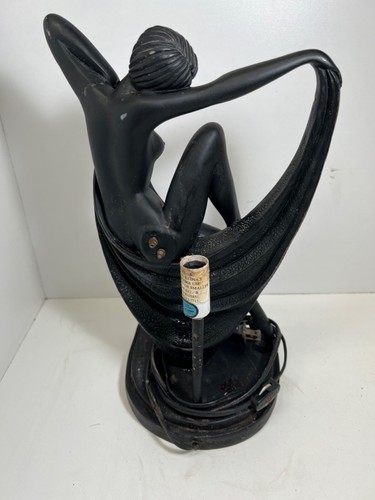 Vintage Crosa 1993 Art Deco Style Lady Lamp - Picture 3 of 10