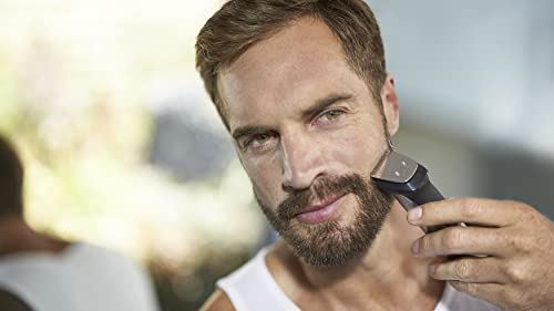 Philips Norelco Multigroomer All-in-One Trimmer Series 7000, 23 Piece Mens Groom - Picture 6 of 12