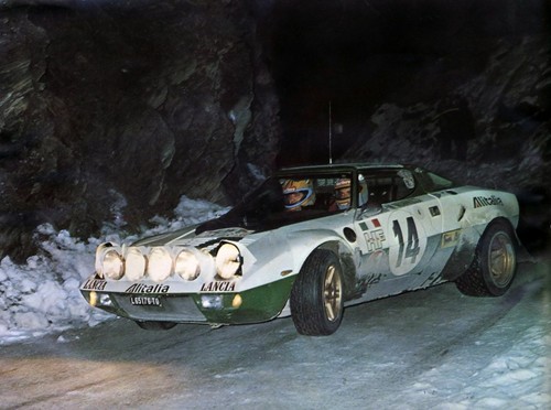 Minichamps 1/18 Model Car Rally Lancia Stratos Alitalia Munari 1975 Diecast - Picture 6 of 6