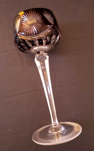 Copa de vino de cristal transparente cortada a berenjena de colección 7,75" de alto x 3,25" de diámetro base - Imagen 5 de 14