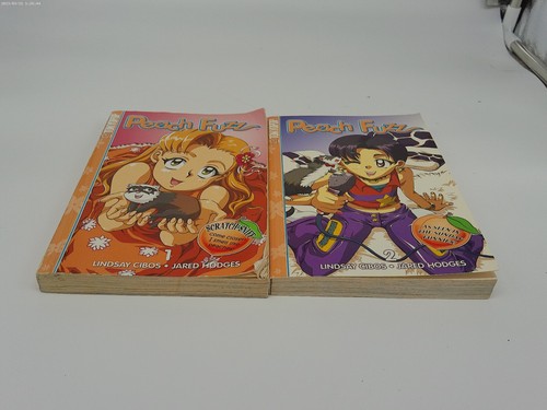 Peach Fuzz Manga Volume 1 - 2 Paperback signed by Jared Hodges and Lindsay Cibo - Picture 2 of 6
