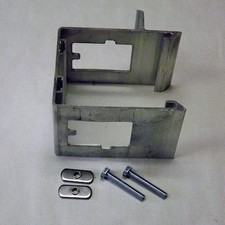 BAUER LADDER 08338 Guard Rail Post Clamp Kit For 4" Rails
