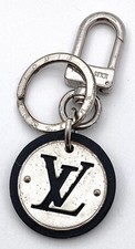 Louis Vuitton Porte Cl  LV Circle Keychain Used