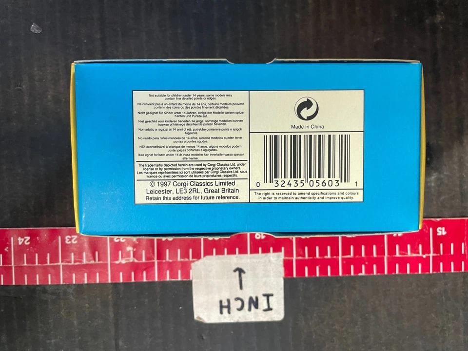 Corgi Classics die-cast model of a Bedford CA Van KLG Plugs livery version - Image 3 of 4