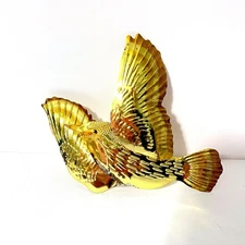 Vintage Homeco Gold Tone Metal Flying Bird Wall Art Hanging Decor Sculpture