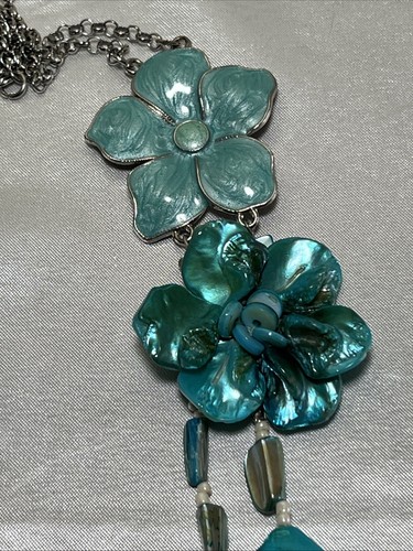 Vintage Turquoise Dyed Shell Flower Multi strand Necklace New York & Co 34-37” - Picture 2 of 10