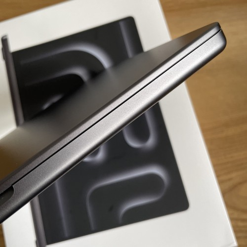 MacBook Pro 2024 14 Inch M4 12 Core 24gb Ram 512gb SSD 16 Core Excellent (5856 - Picture 14 of 17
