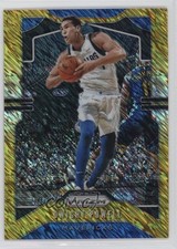 2019-20 Panini Prizm FOTL FOTL Gold Shimmer Prizm /10 Dwight Powell #81