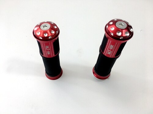 Pair of 7/8" 22mm Universal Motorcycle Motorbike Handlebar Hand Grips Red - Imagen 3 de 4
