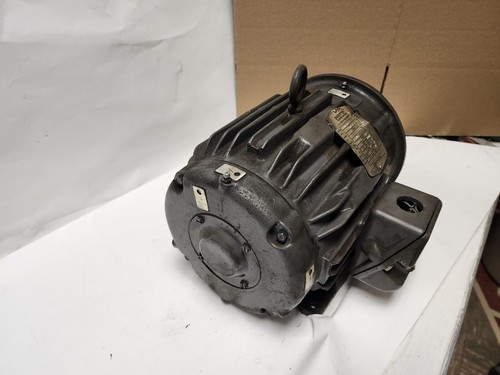 Baldor 3 HP 1750 RPM 3 Ph. Motor 184TC Cat. IDNM3661T Inverter Drive Motor - Picture 6 of 9