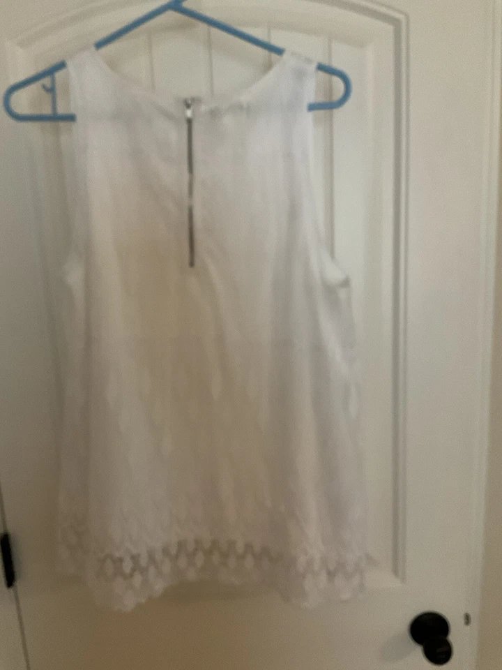 Top sin mangas Alfani blanco línea A talla 1X Foto 2 de 4