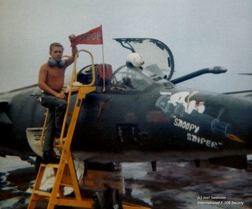 F-104 CAPPELLO STARFIGHTER PIN UP US AIR FORCE PILOT AIRCREW Century Series - Foto 22 di 24
