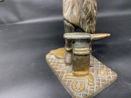 Antique Old Hand-crafted Brass Made Blacksmith Holding Tool Figurine Statue - Picture 11 of 17