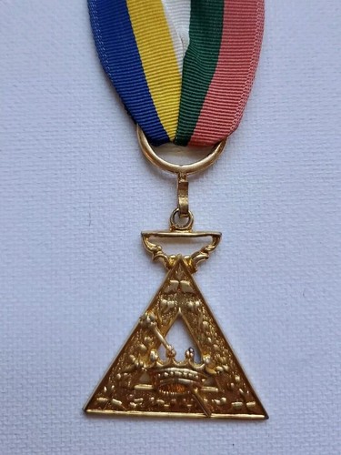 Eastern Star Station Lapel Pin Esther OES Iowa IA Masonic Antique Jewel VTG - Picture 3 of 7