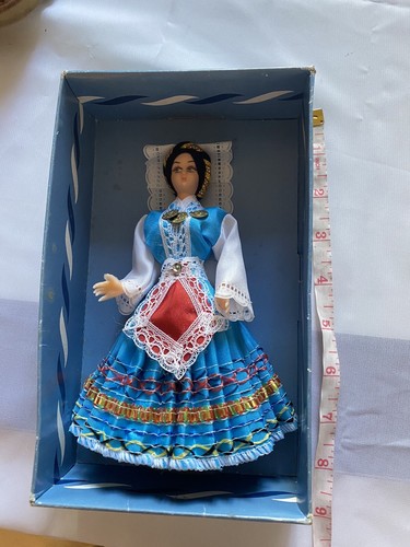 Muñeca folclórica vintage, recuerdo europeo - Imagen 2 de 3