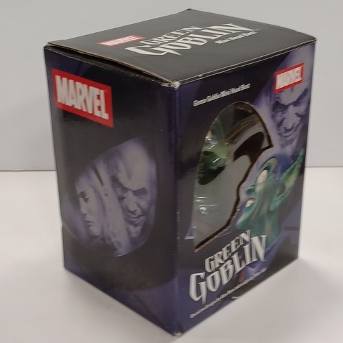 Marvel ALEX ROSS GREEN GOBLIN Head MINI-BUST 2006 Limited 5000 Diamond Select - Picture 5 of 7