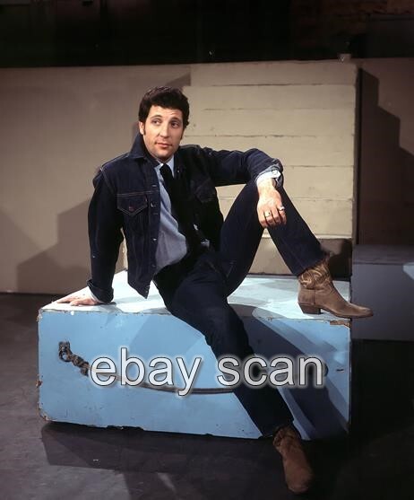 TOM JONES SINGER in boots 8X10 PHOTO 6774 Australia