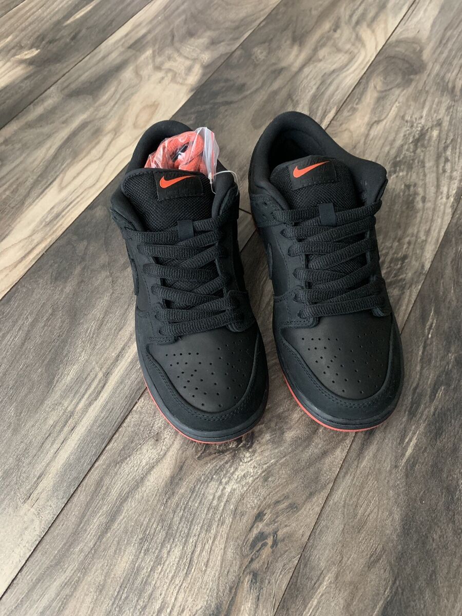 SIGNED Nike Dunk Low Pro Sb Pigeon Jeff Staple Travis Kylie SIGNED Nike Dunk Low Pro Sb Pigeon Jeff Staple Travis Kylie