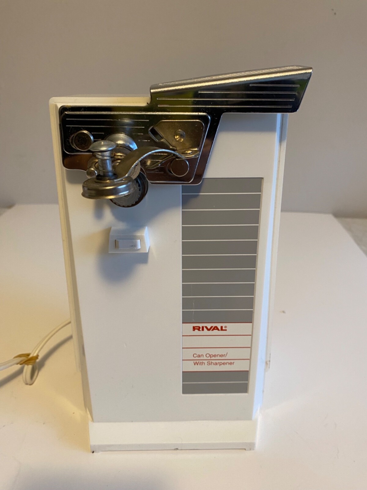 Vintage Rival Can Opener With Knife Sharpener White model 740/4 Made in