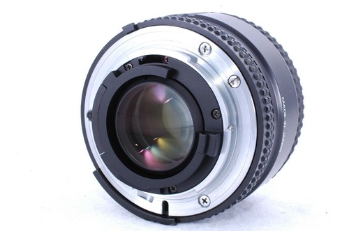 Nikon Nikkor AF 35mm F2 D Wide Angle Prime Lens w/Nikon Filter [Near Mint] JAPAN - Picture 5 of 15