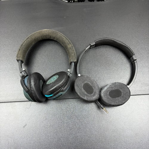 Lot of 2 Bose Headphones QC3 & AE2 Style – Noise Cancelling & Wired – UNTESTED - Picture 2 of 4