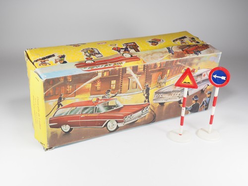 RICO - 786 - Oldsmobile Furgoneta Bomberos - Boite vide - Picture 1 of 5