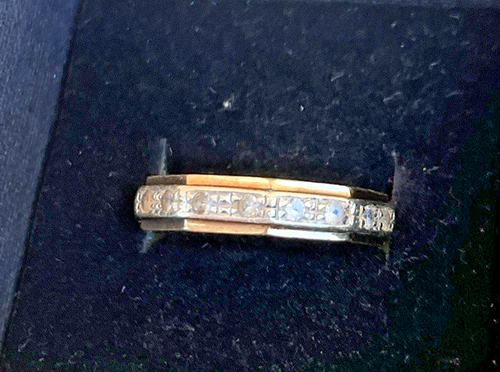9ct Gold Eternity Ring with Cubic Zs Vintage - Picture 10 of 10