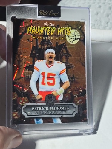 PATRICK MAHOMES 2025 WILD CARD HAUNTED HITS 1/4 Laser HAUNTED HOUSE - Picture 4 of 5