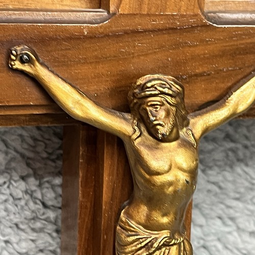 Catholic Wooden Crucifix Vintage Sick Call Last Rites Opens To Hold Candles - Picture 3 of 14