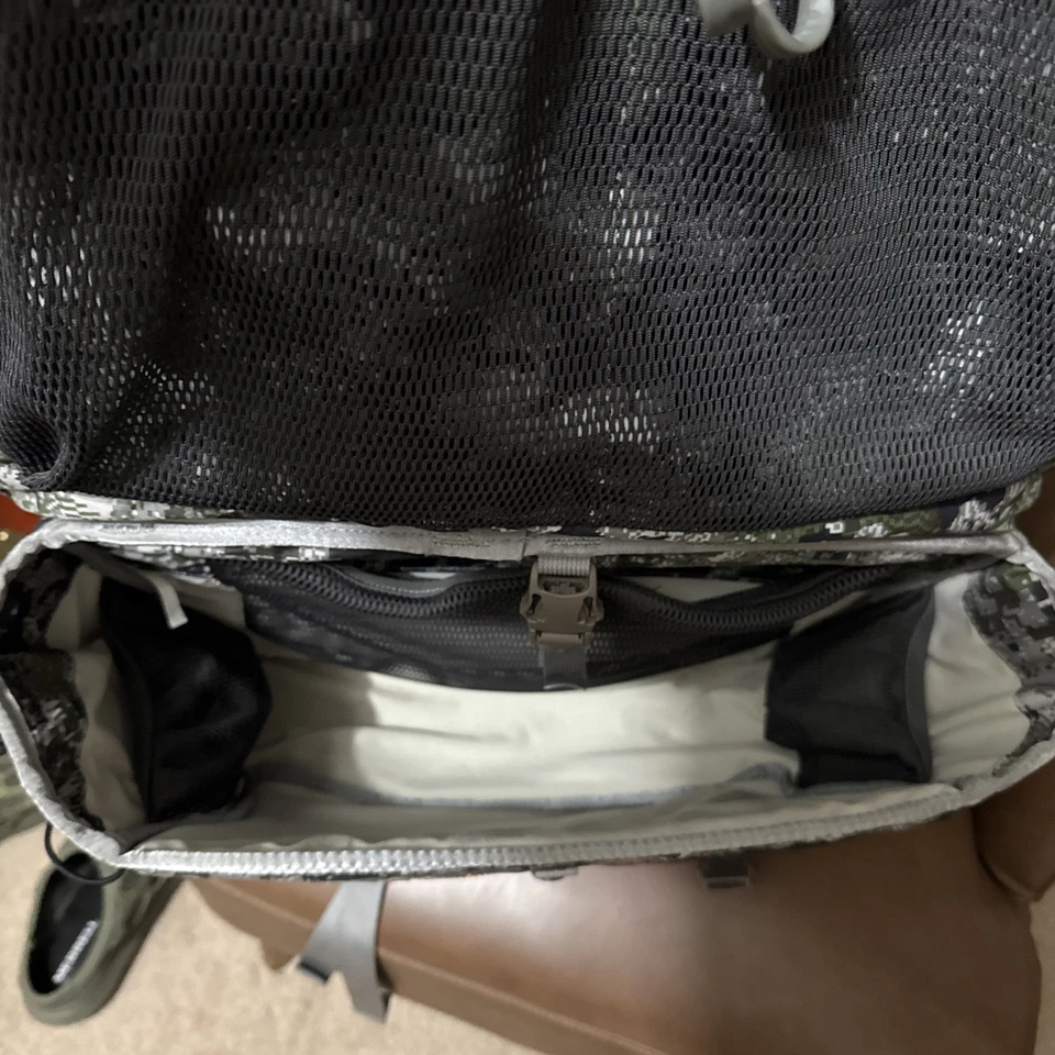 Sitka Forest Tool Box Shoulder Bag - Image 4 of 4