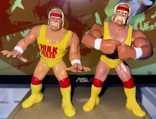 Vintage HULK HOGAN WWF Hasbro Series 1 & 2 Bear Hug Action Figure MINT